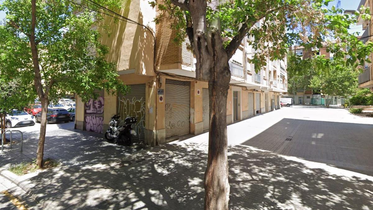 El atropello se produjo en la calle Goleta con la plaza Joaquín Dualde de València.
