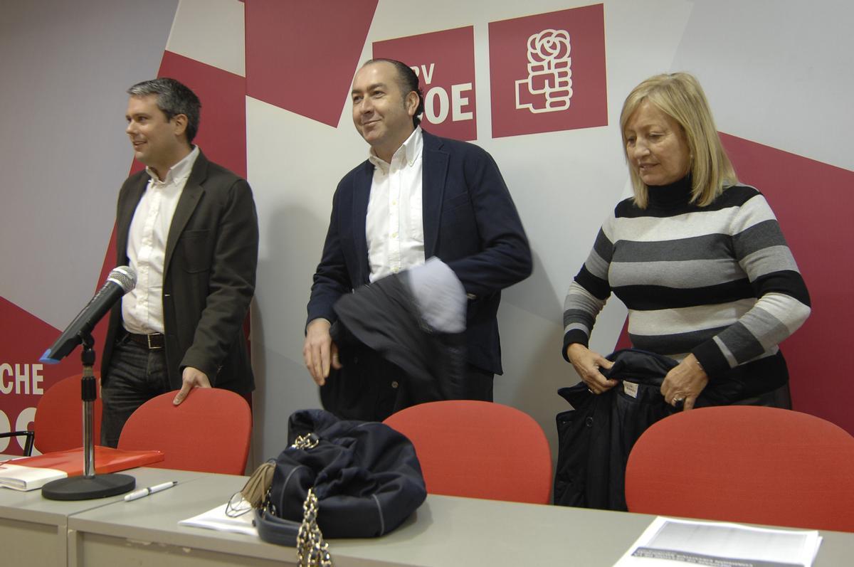 Con Alejandro Soler y Alejandro Pérez, en un acto de partido en Elche