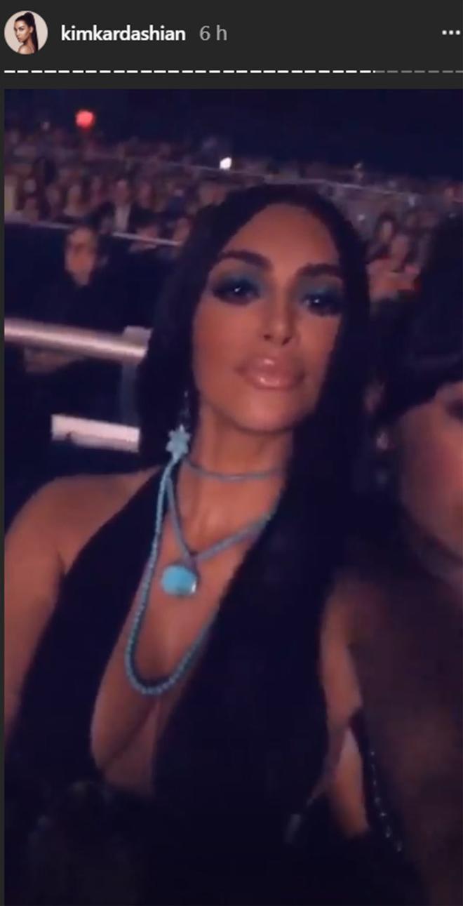 Kim Kardashian en el concierto de Cher