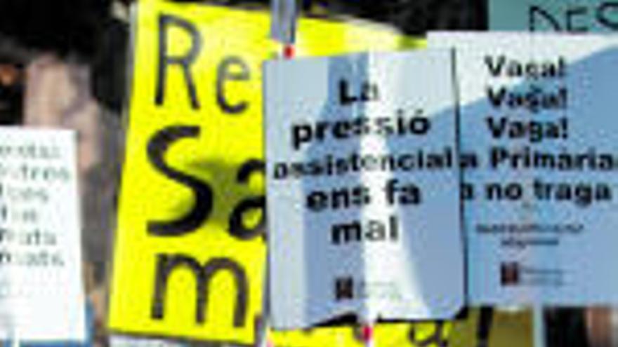 Barcelona Estudiants, docents i facultatius clamen contra les retallades