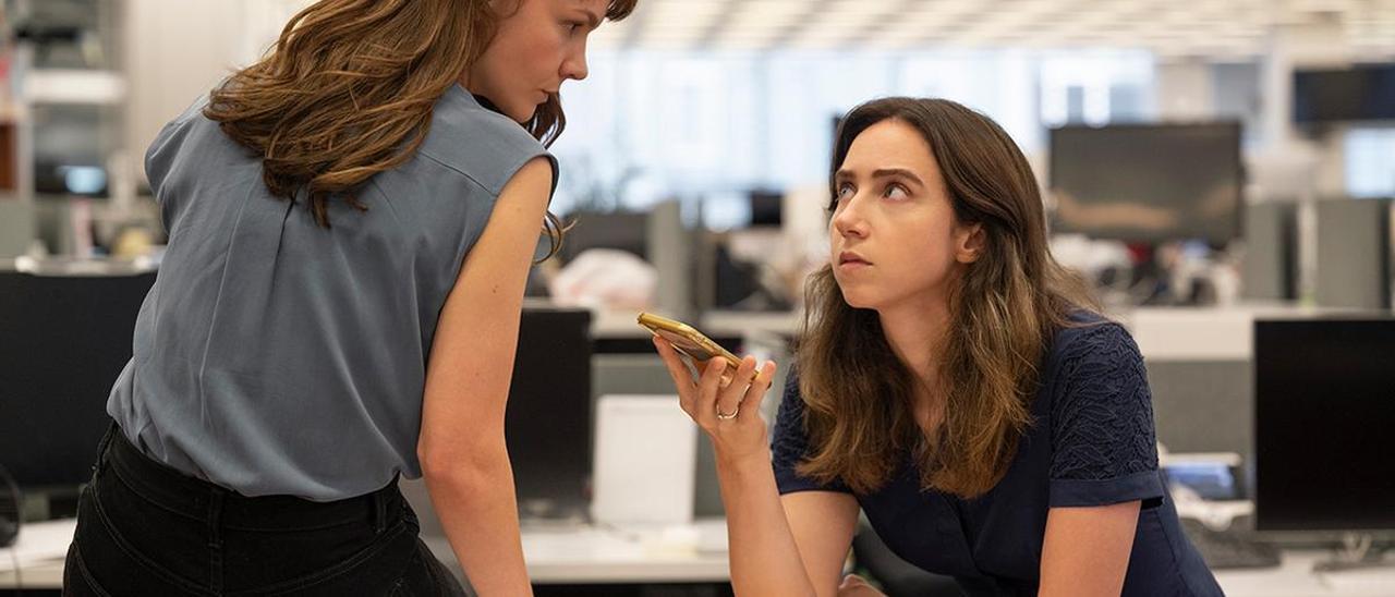 Carey Mulligan y Zoe Kazan, en una imagen de ’Al descubierto’, película dirigida por Maria Schrader.