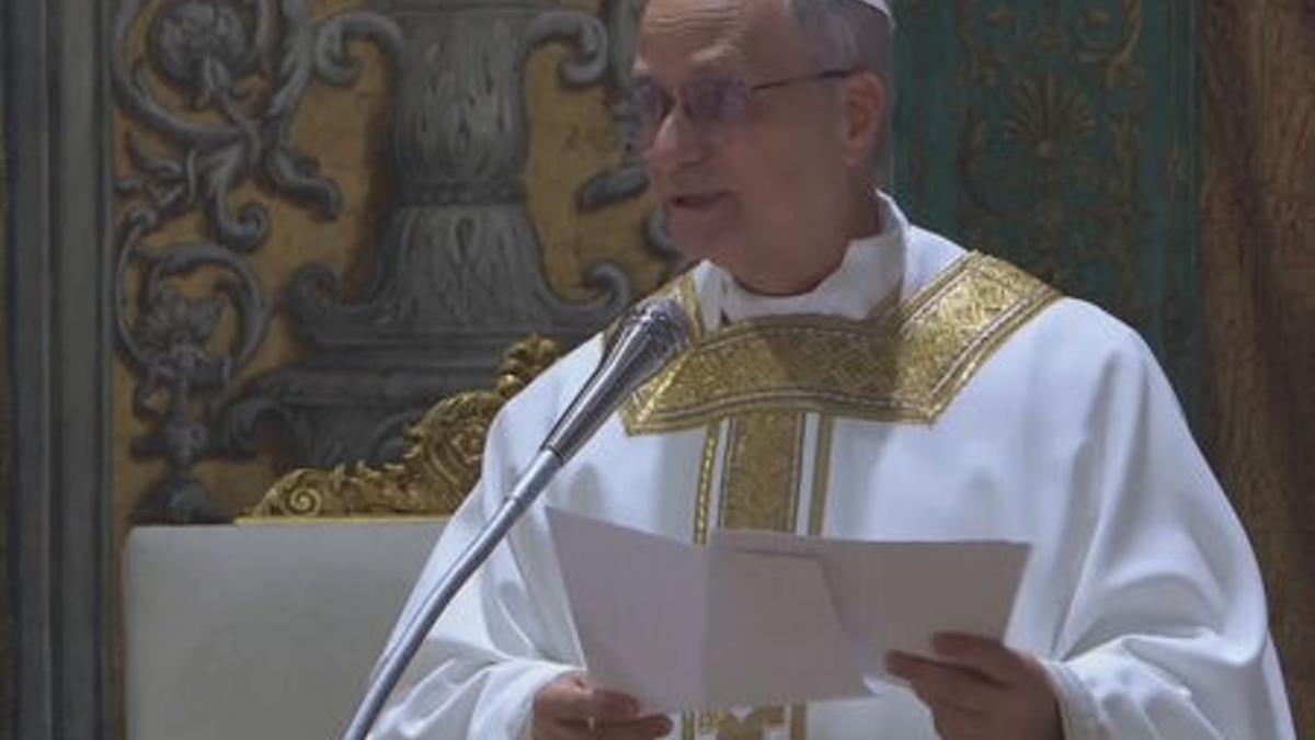 Leon XIV celebra su primera misa como papa.