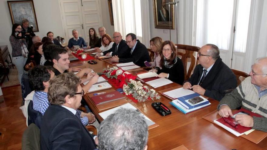 Reunión de la Mesa de la Vivienda.