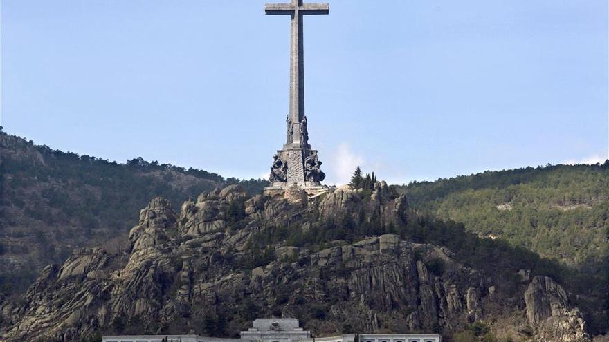 La familia de hermanos Lapeña espera su exhumación en un máximo de diez días