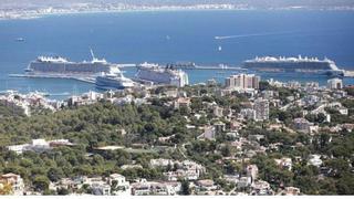 Los puertos de Baleares reciben 2,3 millones de cruceristas hasta octubre, un 45,7 % más que el año pasado