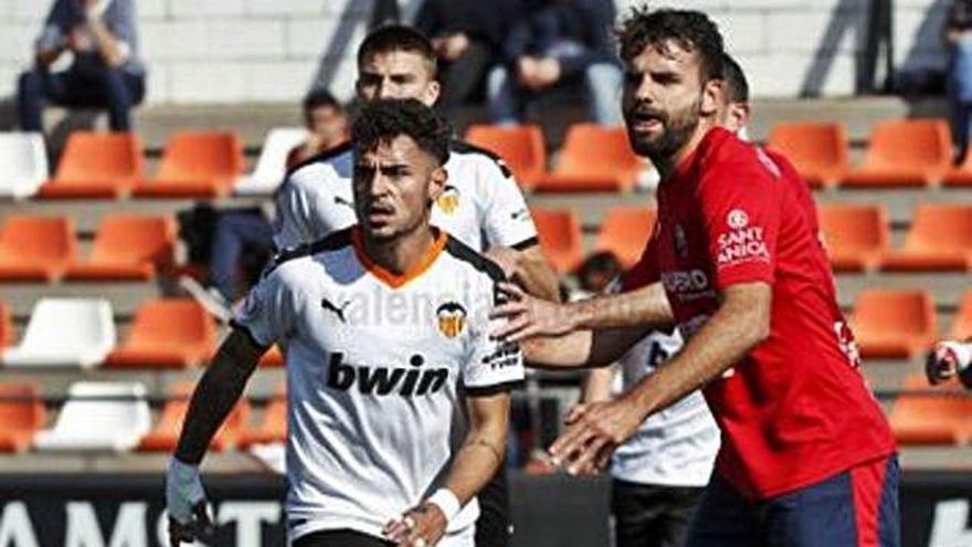 L&#039;onze inicial de l&#039;Olot a l&#039;estadi Antonio Puchades.