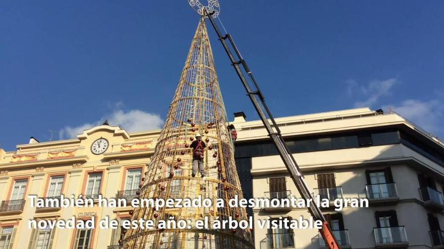 Málaga retira las luces de Navidad del Centro