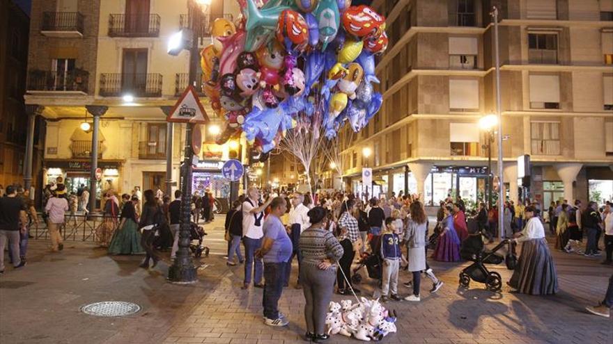 La marcha callejera no para ni un segundo