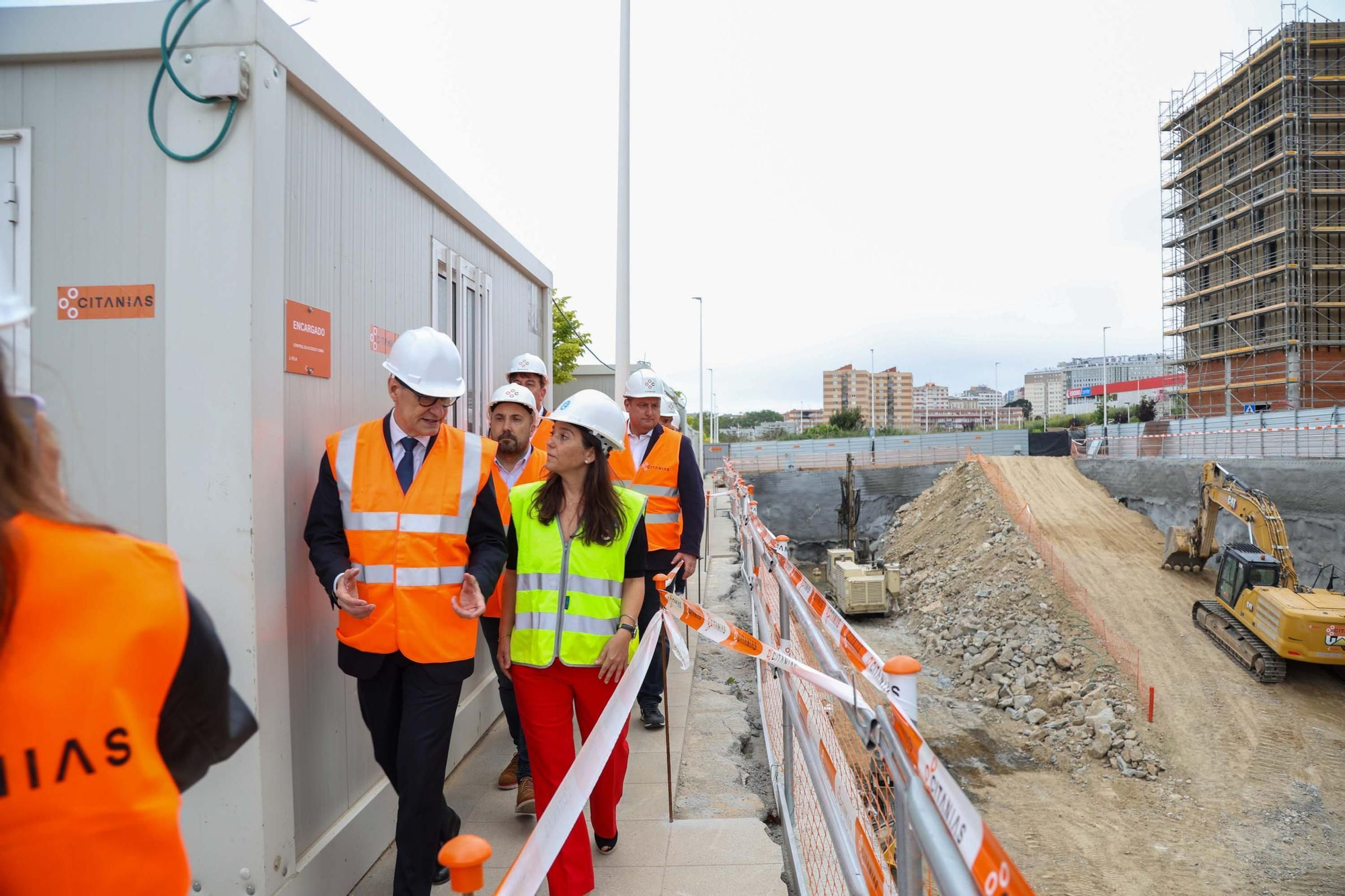 Salvador Illa e Inés Rey visitan las obras de Xuxán