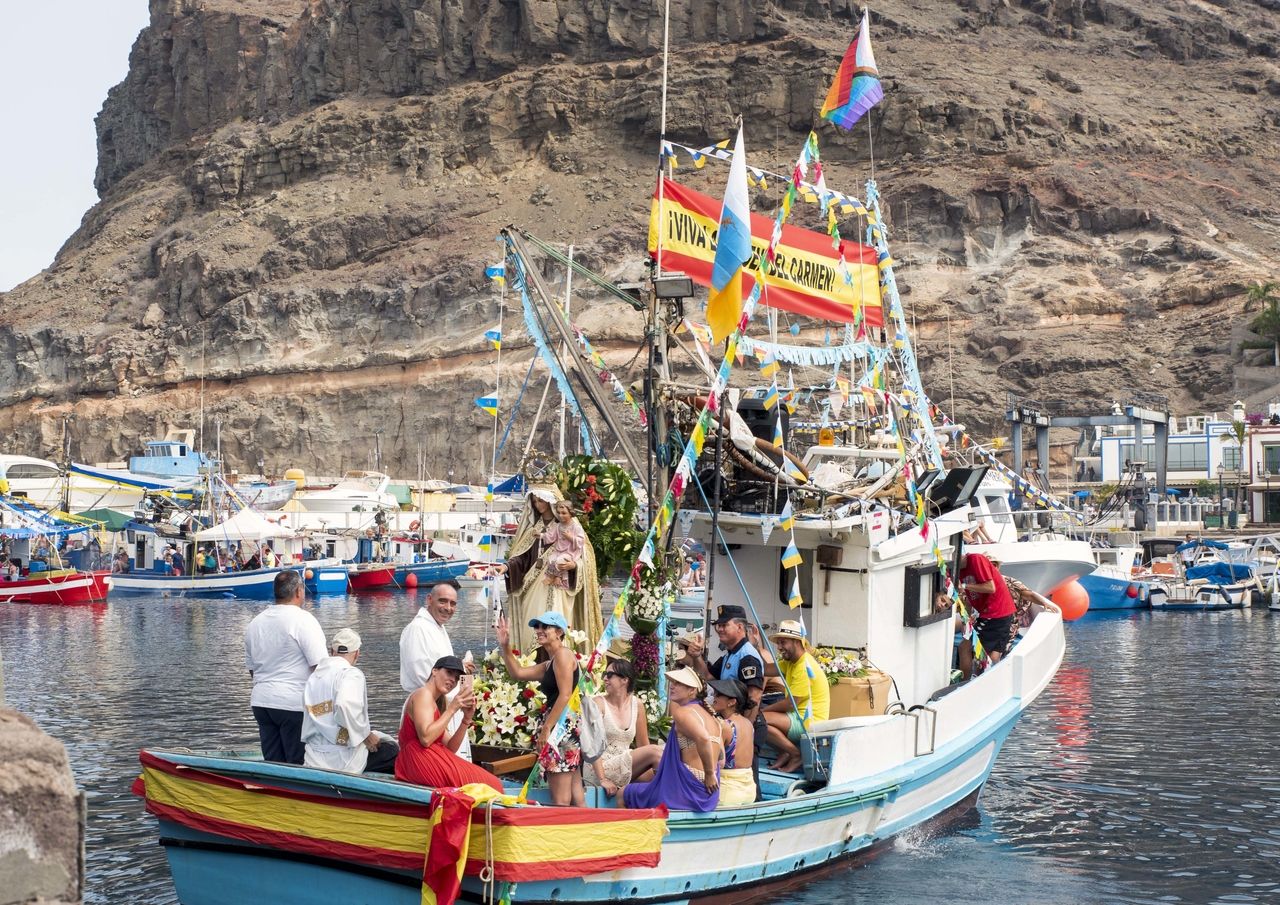 Encuentro de las virgen del Carmen de Mogán y Arguineguín