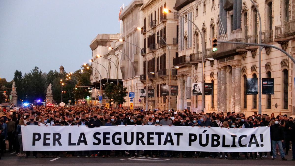 Capçalera de la manifestació convocada per sindicats policials