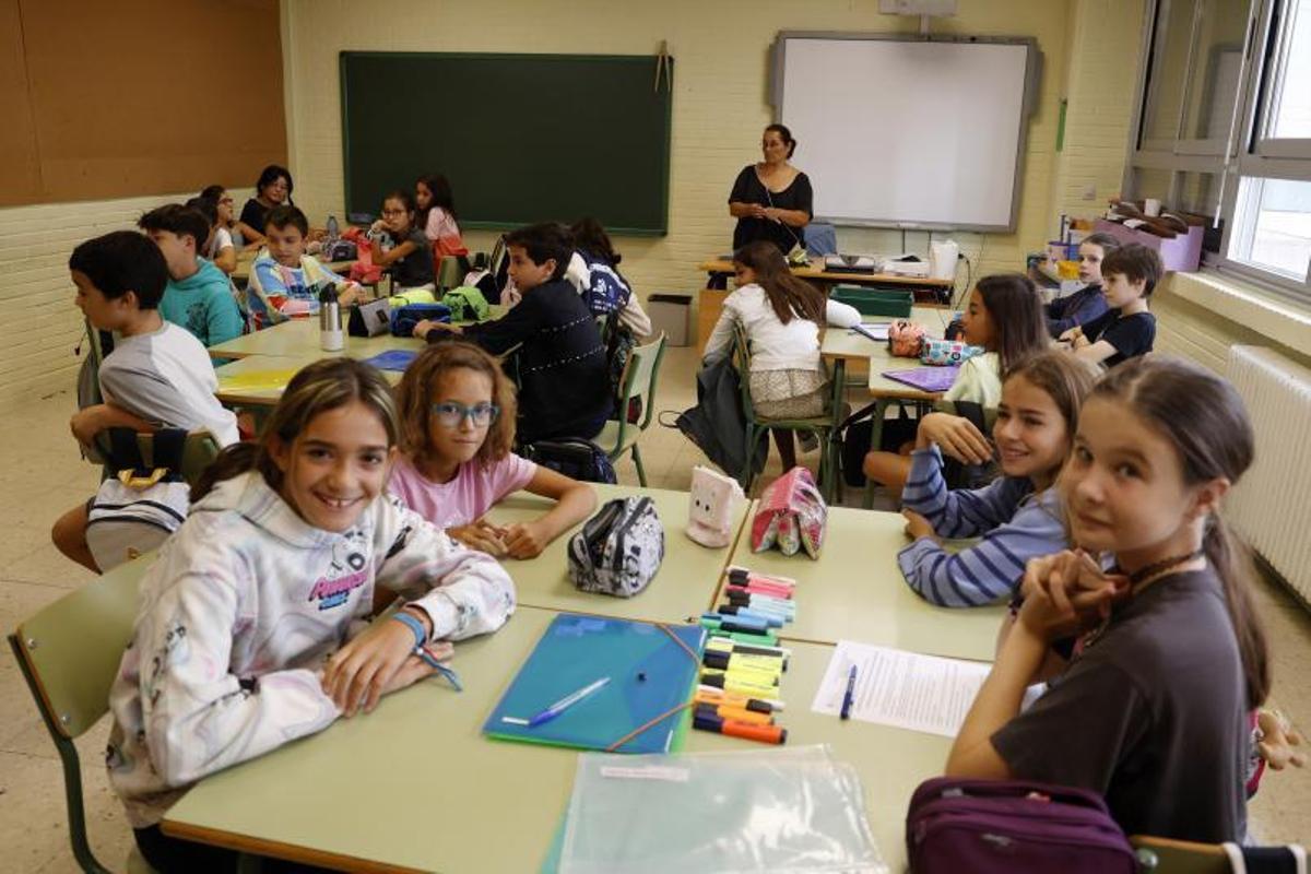 Escolares en el CEP Campolongo. 11 septiembre 2023. Gustavo Santos