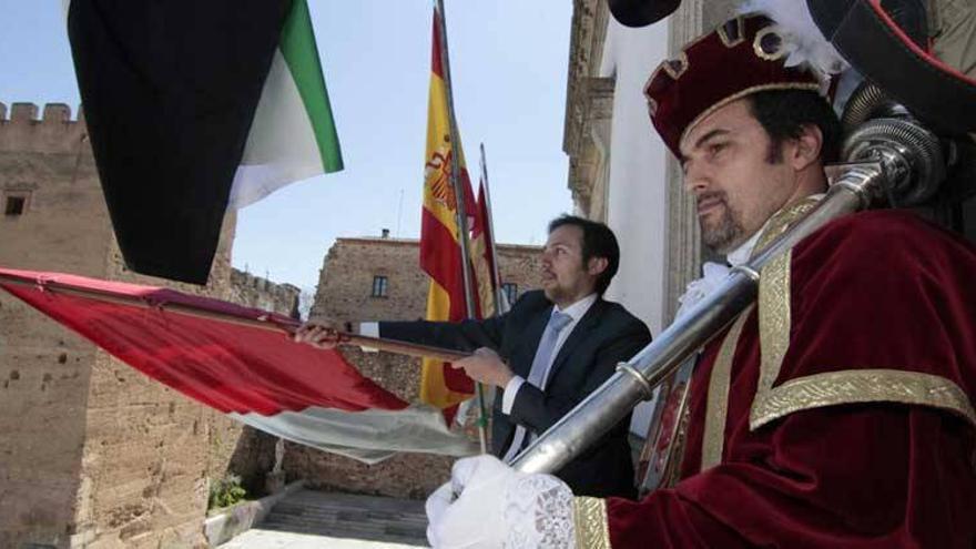 Despedida de honor por San Jorge, patrón de Cáceres