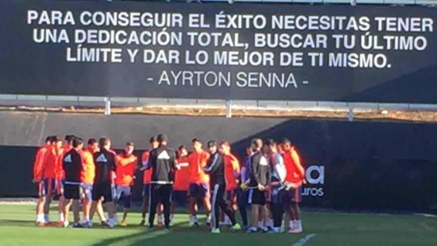 La charla de Nuno a los jugadores del Valencia
