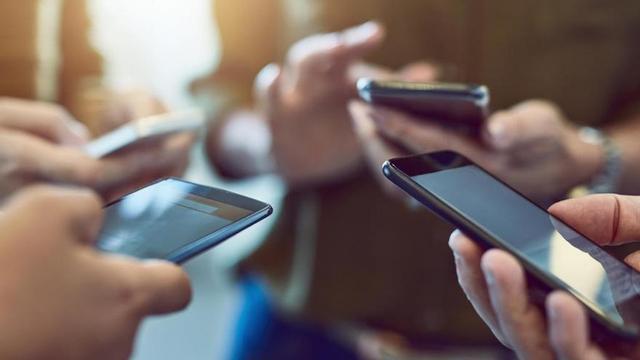 La media de tiempo para cambiar de móvil ha aumentado.