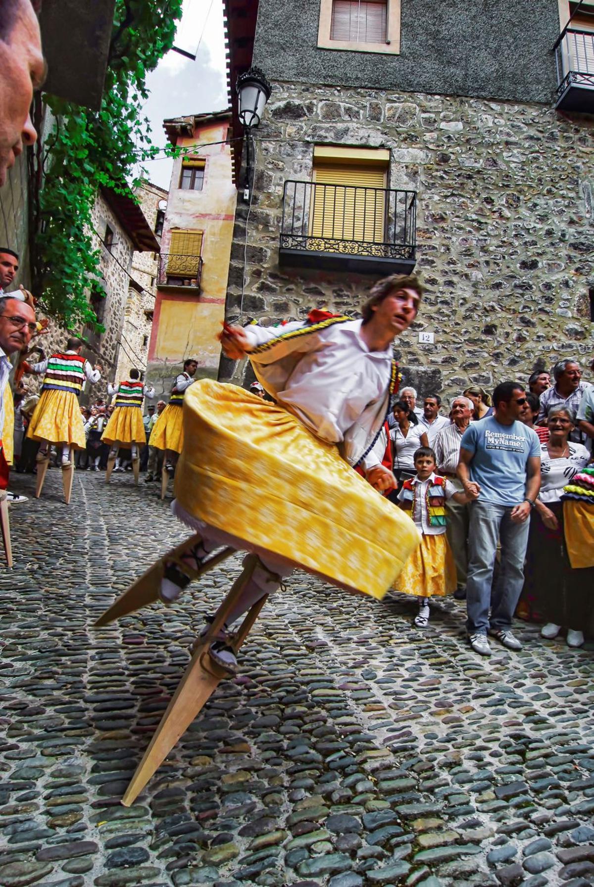 Danzador Carlos Giménez