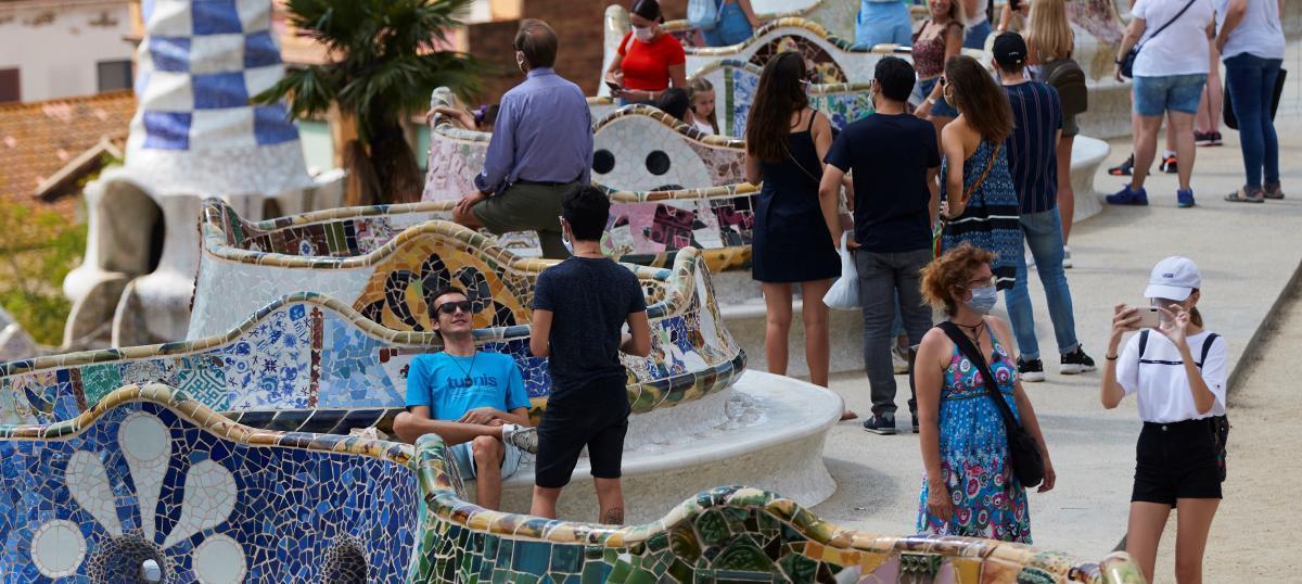 Visitants al parc Güell de Barcelona
