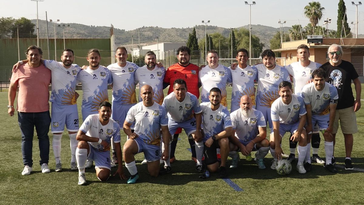 CF Maradona.