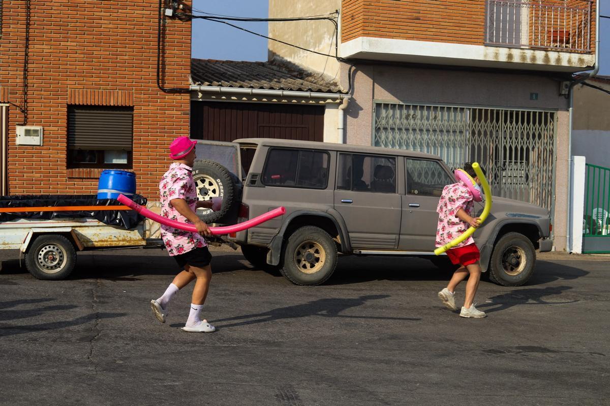 GALERÍA| Coreses es una fiesta con sus peñas y carrozas