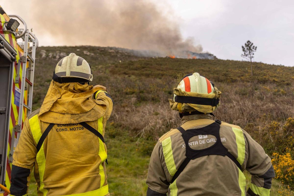 El fuego, un aliado en la prevención de las llamas: «Reduce la carga y nos da margen de seguridad