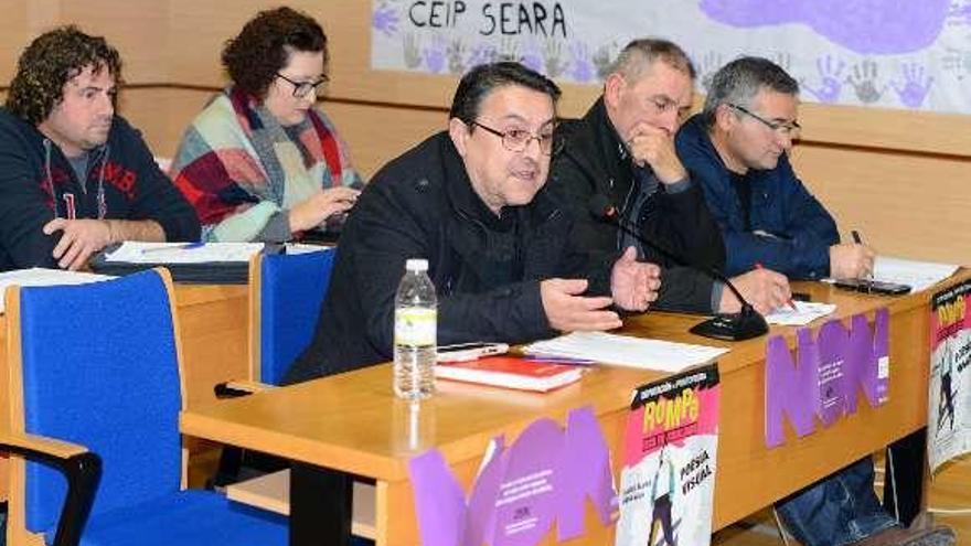 Los ediles del PP durante la sesión plenaria del jueves. // G.N.