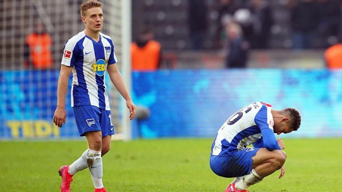 El vestuario del Hertha Berlin. muy polémico en su vuelta a los entrenamientos