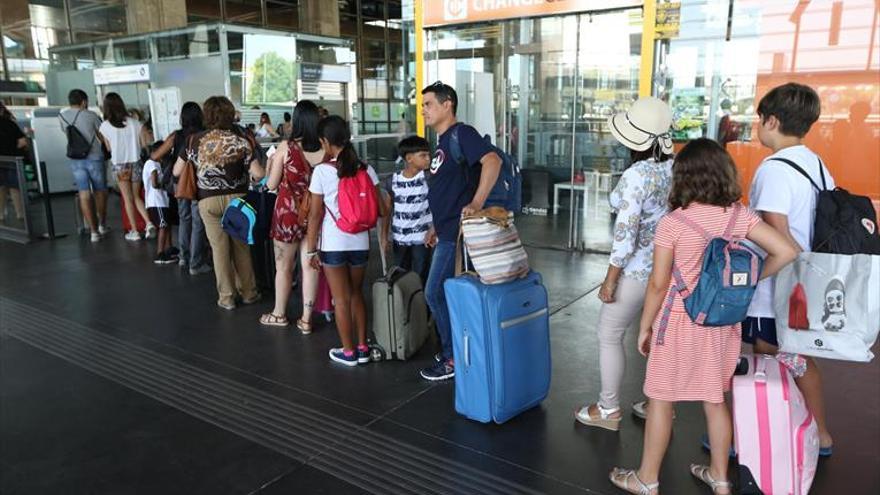 Escasa incidencia de la huelga en Renfe en la Estación cordobesa