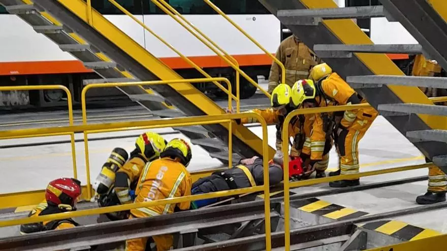 Simulacro en el TRAM: incendio en los talleres de la estación de Benidorm