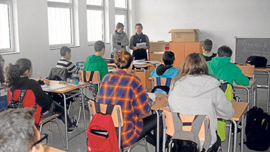 Un aula del instituto de Sant Marçal, afectado por el servicio.