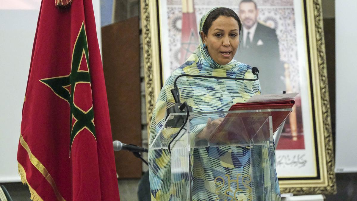 La cónsul general de Marruecos en Canarias, Fatiha El Kamouri, en el discurso que pronunció con motivo del de la subida al trono de Mohammed VI.