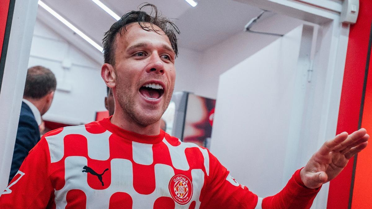 Arthur festejó la vital victoria ante el Mallorca