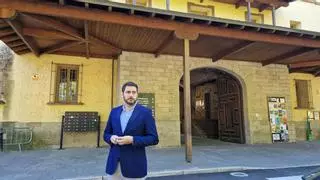 El vicepresidente de Aragón (Vox) tacha de "chantajistas" a los inmigrantes en huelga de hambre acogidos en Huesca