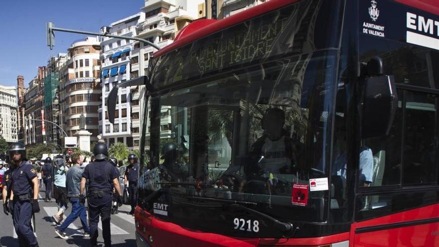 Detenido un conductor de autobús de Valencia por masturbarse mientras conducía