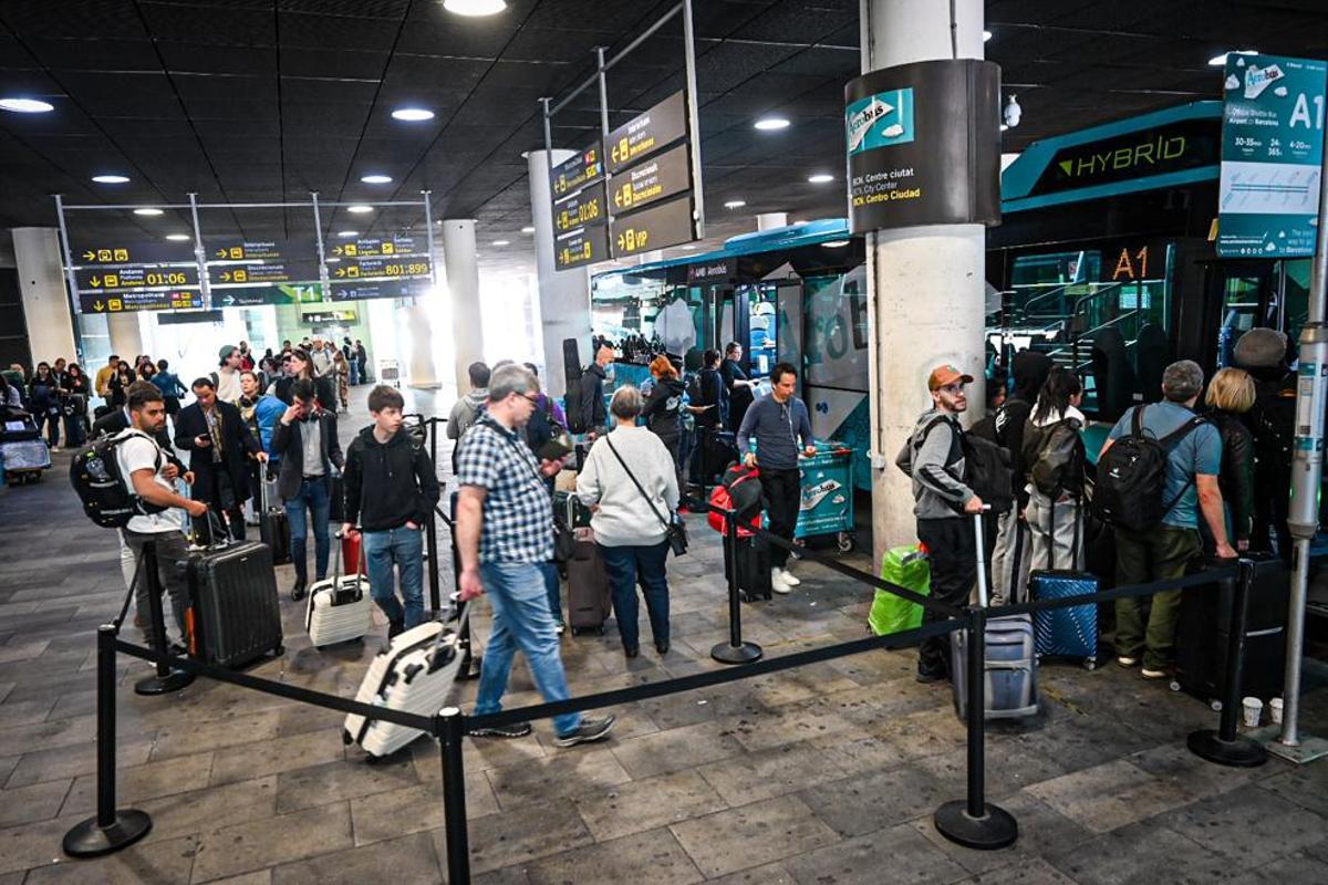 Protesta de taxis en el aeropuerto de Barcelona