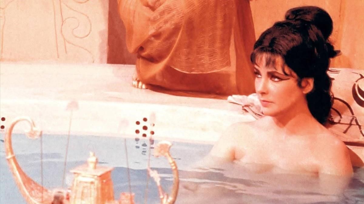 zentauroepp26670849 cleopatra in summer elisabeth taylor190117120910 zentauroepp26670849 cleopatra in summer elisabeth taylor190117120910