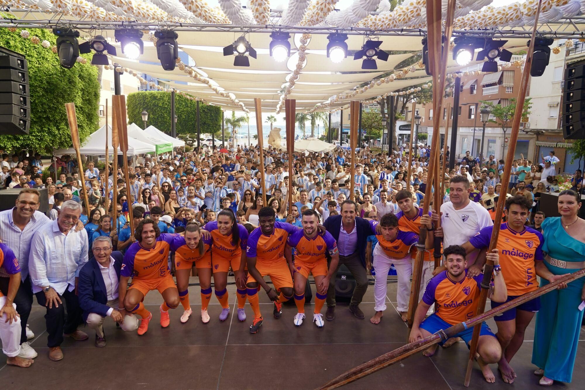 El Málaga CF presenta en el Rincón su tercera equipación