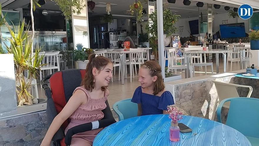 ‘Ibiza limpia y pura’, el ‘hit’ de dos niñas para que residentes y turistas no ensucien la isla