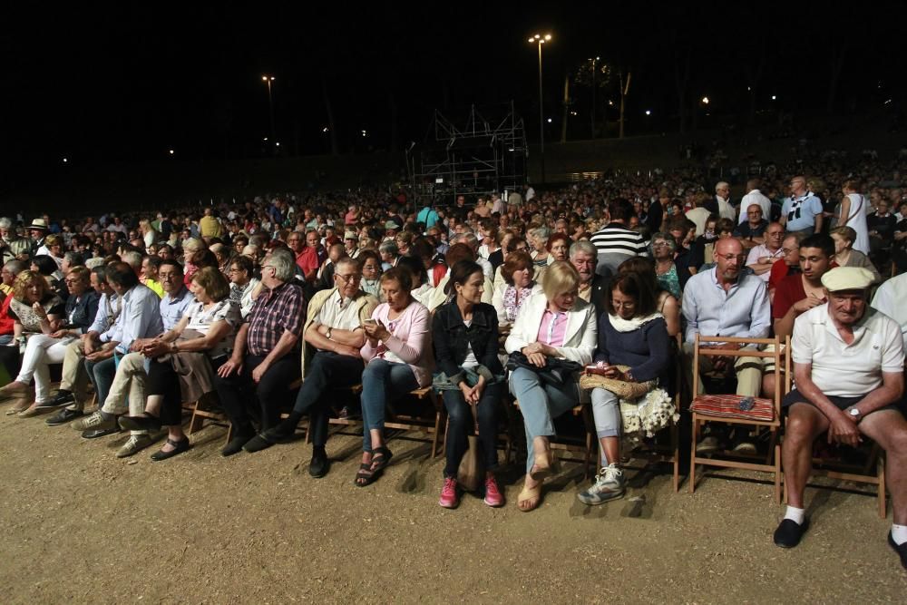 El concierto de la Coral Casablanca, uno de los clásicos del verano vigués, cierra la temporada de conciertos del auditorio del parque de Castrelos