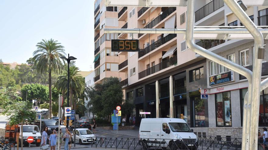El reloj de Vara de Rey, en Ibiza, tiene las horas contadas