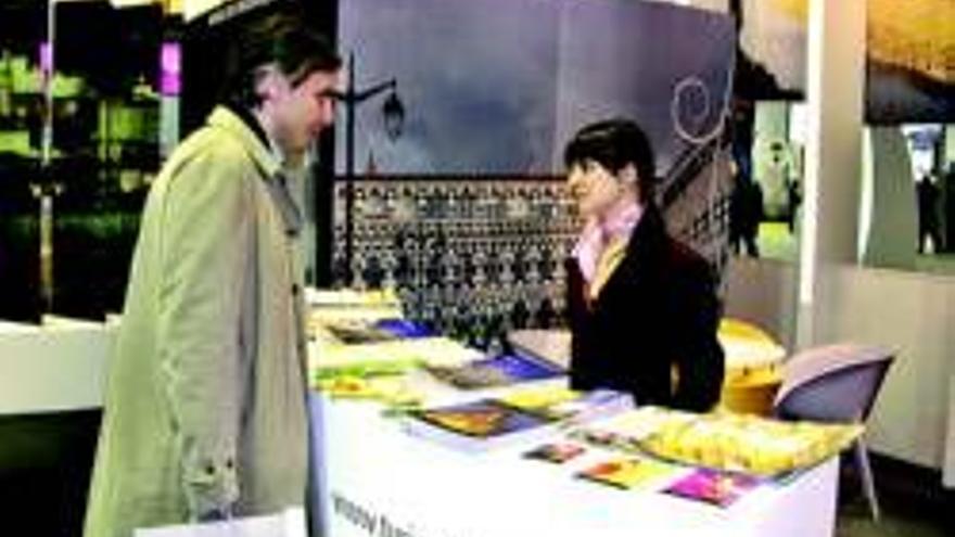 Badajoz exhibe sus tesoros en el estand institucional