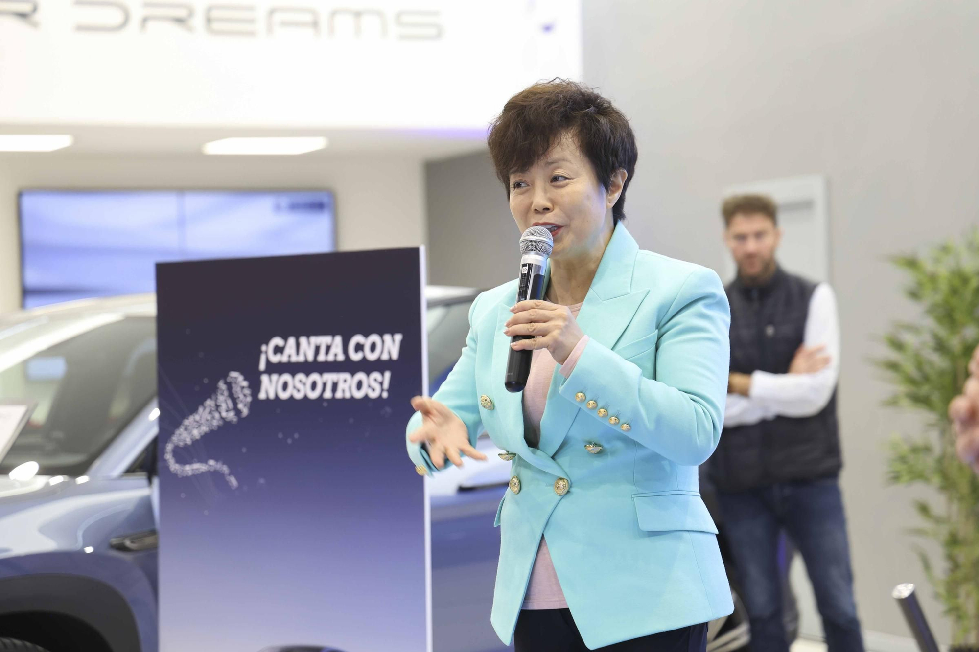QUADIS Dream inaugura el primer centro BYD en Alicante.