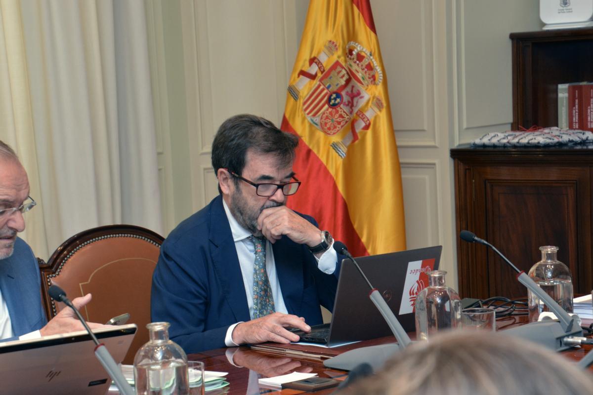 La plantada del vocal Álvaro Cuesta permet que el sector conservador del CGPJ tiri endavant la seva declaració contra l’amnistia La plantada del vocal Álvaro Cuesta permet que el sector conservador del CGPJ tiri endavant la seva declaració contra l’amnistia