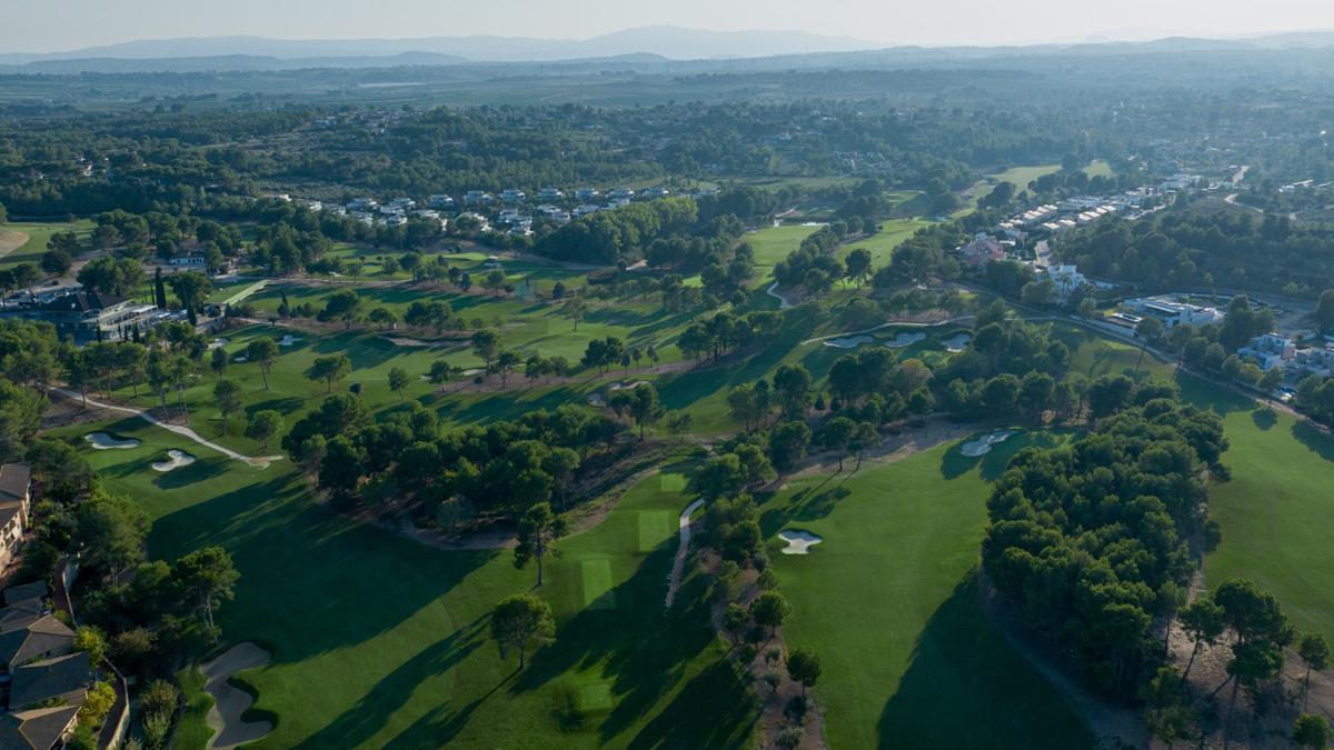 El Club de Golf El Bosque impulsa un torneo benéfico a favor del cáncer infantil