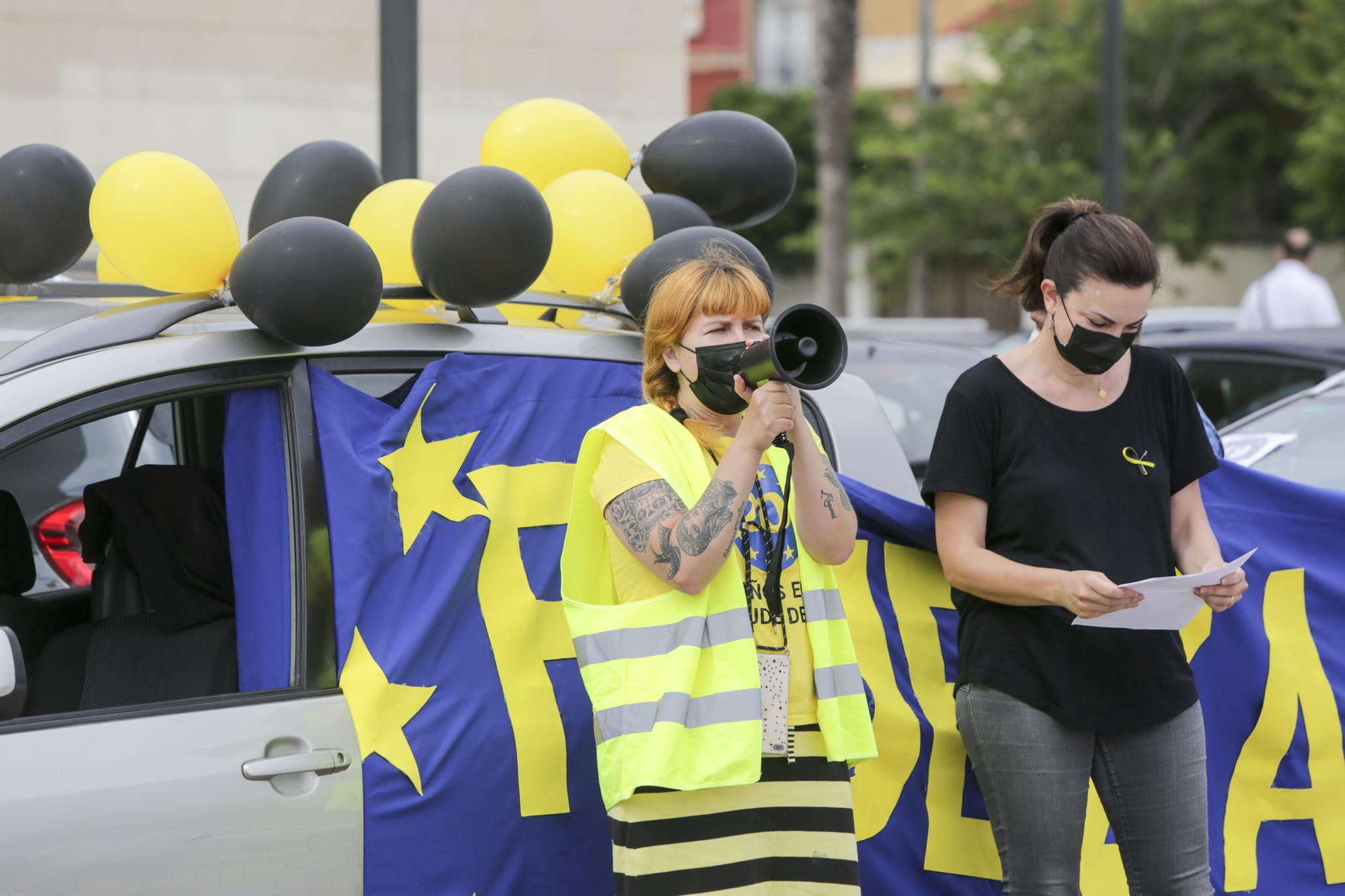 Las imágenes de la manifestación de los interinos en València