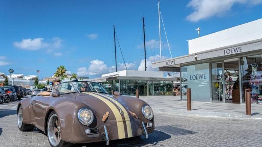 Lujo para los cinco sentidos en Marina Ibiza. | 