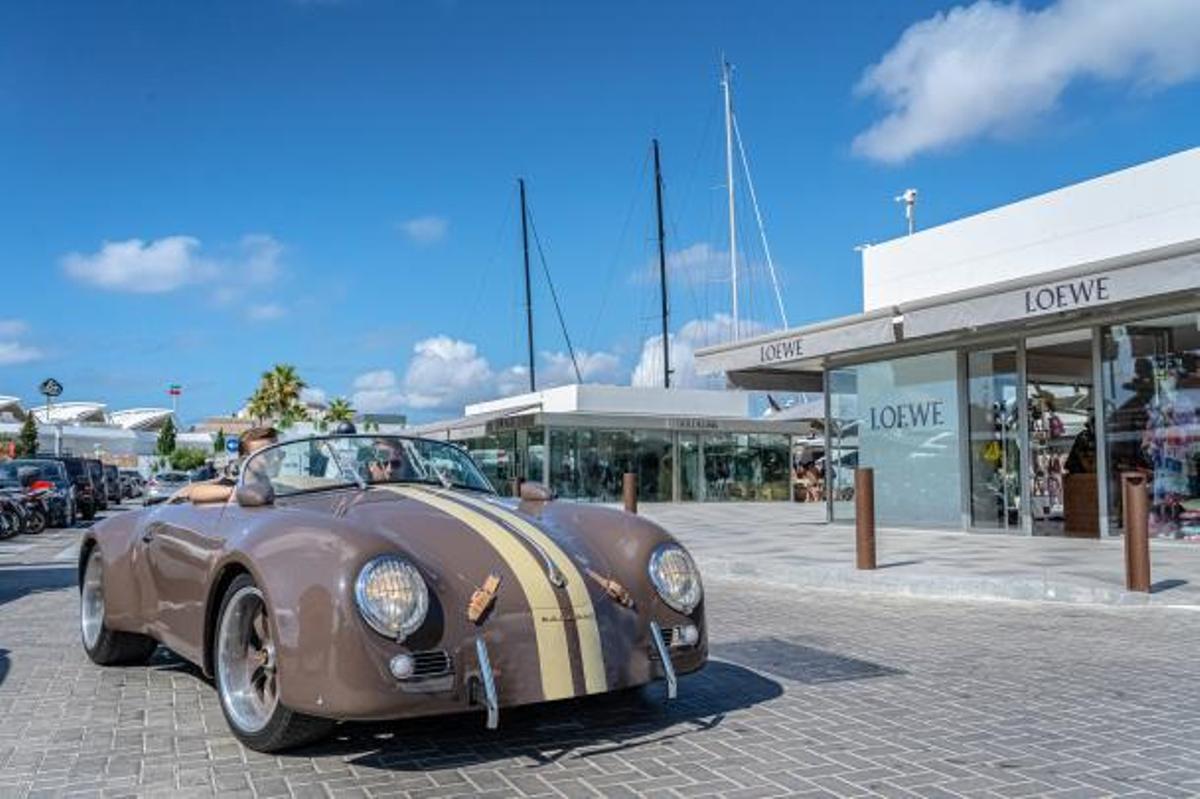 Lujo para los cinco sentidos en Marina Ibiza. |