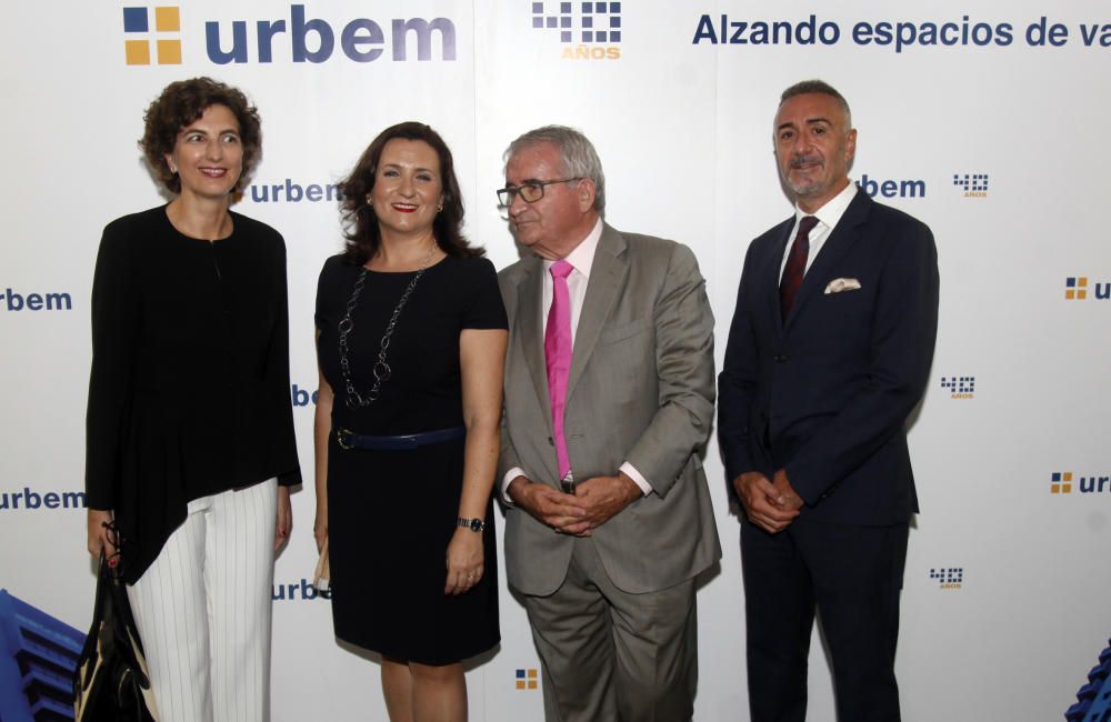 Algunos de los asistentes al 40º aniversario de Urbem.