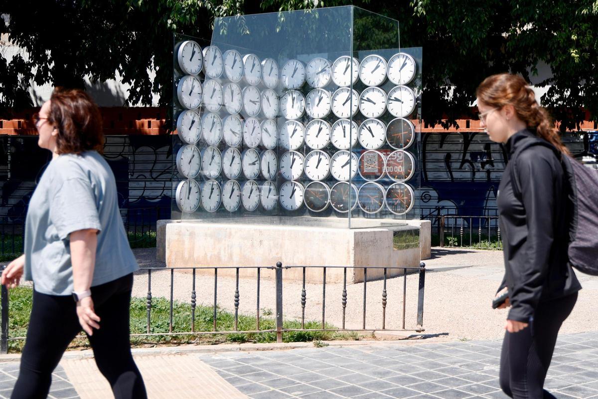 Deterioro del monumento a las víctimas del metro