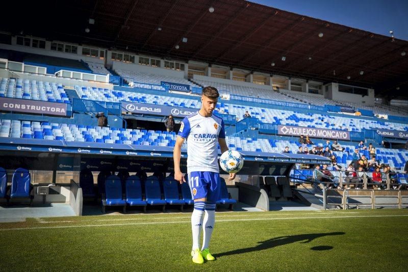 Presentación de Javi Puado