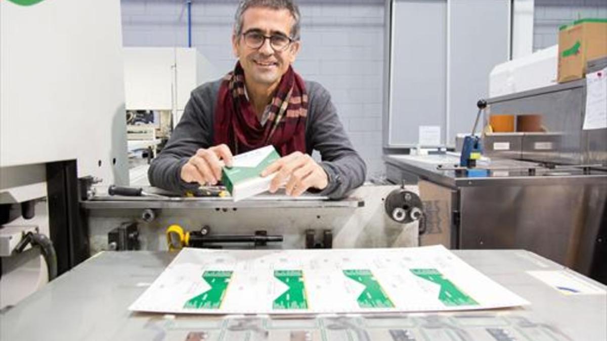 FUNDADOR. AIlbert Majós, en las instalaciones de la empresa, en Cerdanyola.